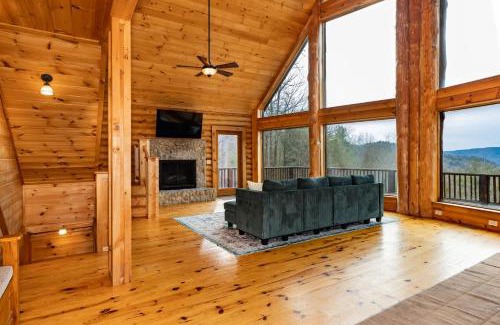 Purlear House | Cozy Carolina Cabin