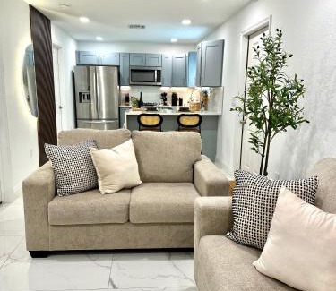 Carrollwood Apartment | Cozy Carrollwood