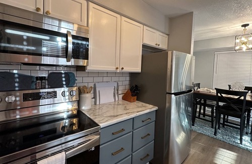 Casper Condo | COZY & CASUAL COUNTRY CONDO