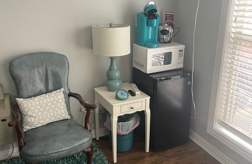 Cave Springs Apartment | Cozy Cave Springs Suite with Private Entrance
