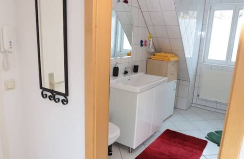 Biebrich Apartment | Cozy & central at the castle park with balcony