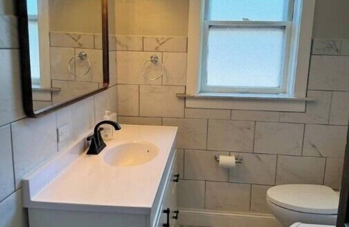 Richmond Heights House | Cozy, Central location , pet friendlyn