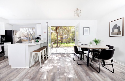 Vance Jackson House | Cozy central San Antonio home - Perfect for families!
