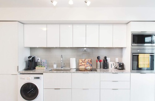 Downtown Toronto Apartment | Cozy Central Studio 7