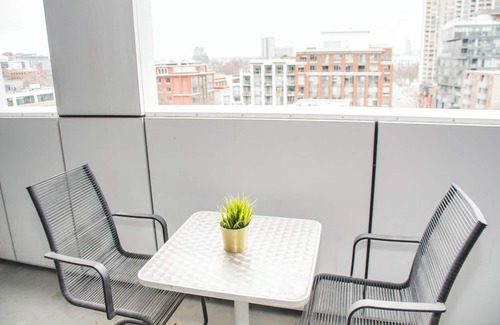 Downtown Toronto Apartment | Cozy Central Studio 7