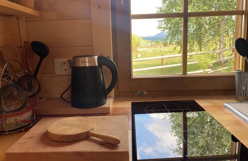 Tepacko Polje Ski Chalet | Cozy Chalet in Charming Žabljak Wi-Fi Large Terrace Free Parking