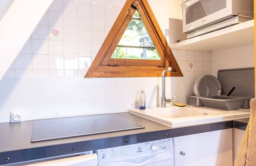 Viel-Alpe Ski Chalet | Cozy chalet in Huez with terrace and WiFi