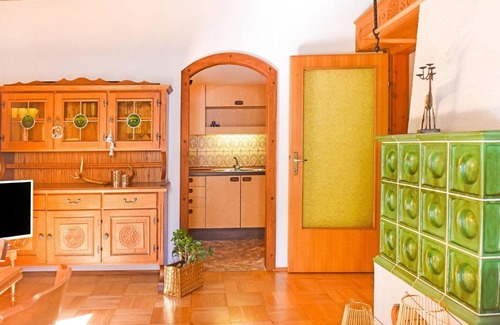 Molln Ski Chalet | Cozy Chalet in Molln with Garden