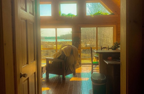Richland Ski Chalet | Cozy Chalet retreat on Lake Pennock