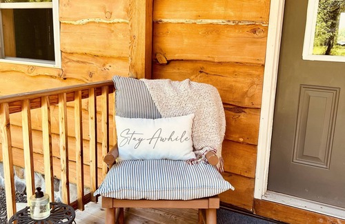 Richland Ski Chalet | Cozy Chalet retreat on Lake Pennock