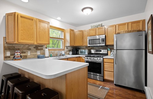 Lake Harmony Estates Ski Chalet | Cozy Chalet Style Home, Walk to Lake Harmony