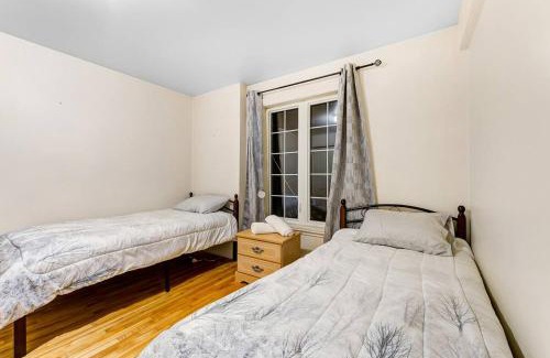 Val Morin Cabin | Cozy Chalet Val Morin