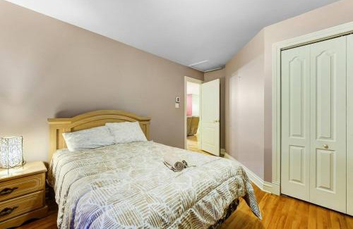Val Morin Cabin | Cozy Chalet Val Morin