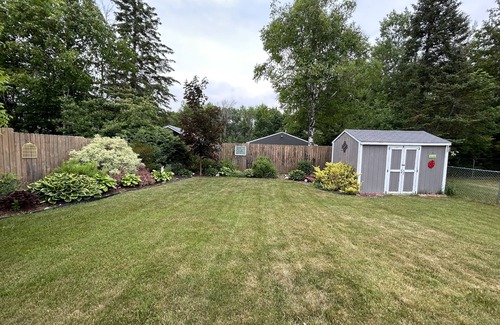 St Ignace House | Cozy, Charming, and Convenient to downtown area