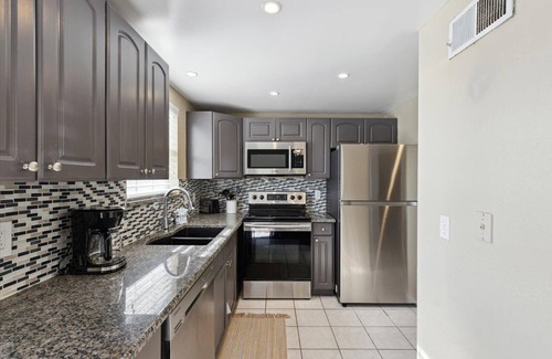 Cape Caneveral Beach Gardens House | Cozy Cherie Down Townhome - 5 Minute Walk to the Beach!