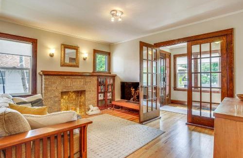 Cheyenne House | Cozy Cheyenne Home with Yard Less Than 1 Mi to Downtown!
