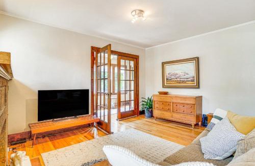 Cheyenne House | Cozy Cheyenne Home with Yard Less Than 1 Mi to Downtown!