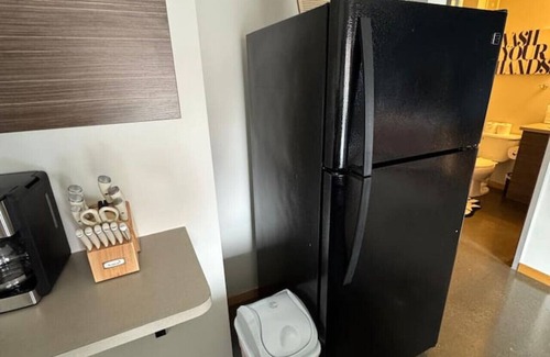 Midtown Apartment | Cozy & Chic 1BD | Midtown Luxe