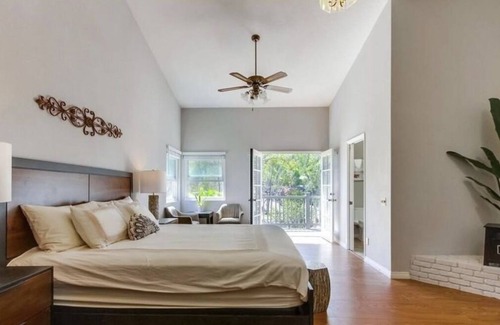 Poway House | Cozy, chic 2-bedroom house in the heart of Poway