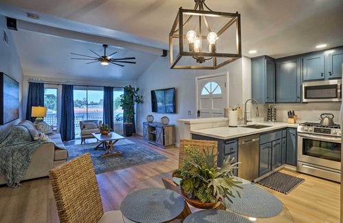 Capistrano Beach Apartment | Cozy-Chic Condo: Walk to Beach & Park!