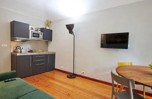 Historic Centre Apartment | Cozy City Escape - Stylish & Renovated