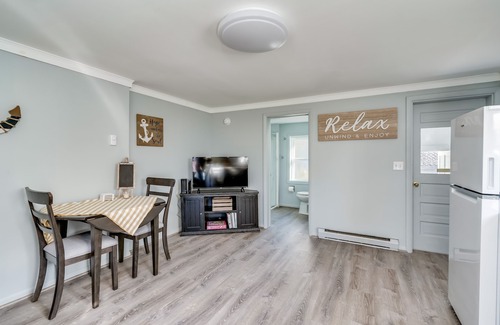 Clayton Apartment | Cozy Clayton Village Apartment