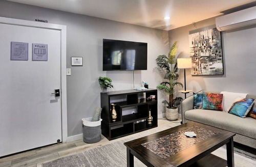 Barths Apartment | Cozy & Clean in Wheat Ridge