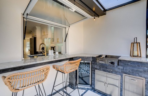 Clearwater House | Cozy Clearwater Getaway: Beach, Spa, and Luxury