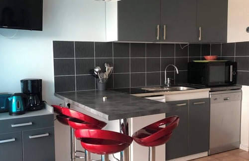 Le Pouliguen Apartment | Cozy cocoon just a stone's throw from the sea