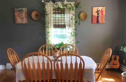 Holyoke House | Cozy Colonial with Enclosed Front Porch