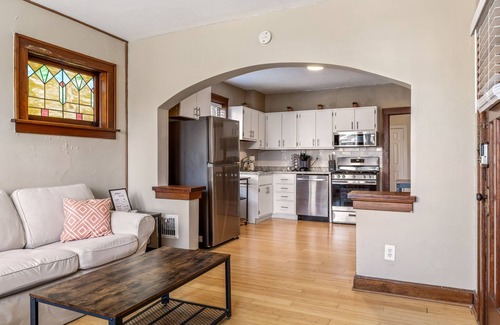St. Louis Apartment | Cozy Comfort: 1BR Apartment in South City