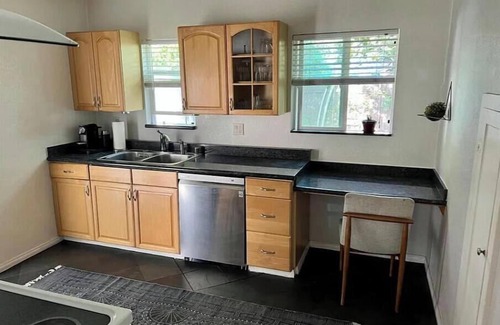 Atwater Village Apartment | Cozy, comfortable home Away