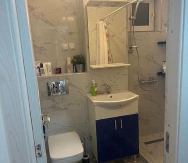 Cugir Apartment | Cozy Comforts aprt in Cugir