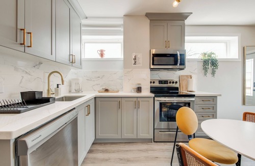 Peterborough Apartment | Cozy Compact Apartment Comfort Beyond A Hotel Stay