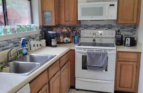 Tulsa Apartment | Cozy Condo Experience
