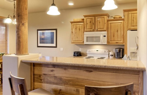 Payson Condo | Cozy condo in center of town