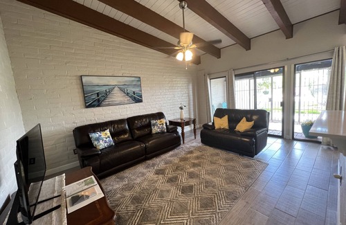 Biggs Field Condo | Cozy Condo off the Golf Course