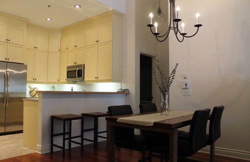 Bromont Condo | Cozy condo ski in/out in the wood