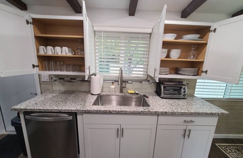 Casas Adobes Condo | Cozy condo w/great backyard. Pet-friendly!