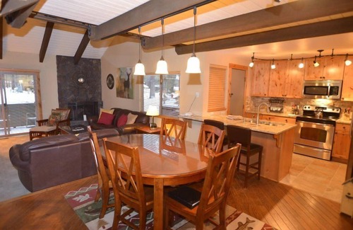 Tennis Village Condo | Cozy Condo with A/C, BBQ & Prime Location
