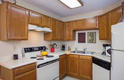 Tucson Condo | Cozy condo with all the amenities where memories are made.