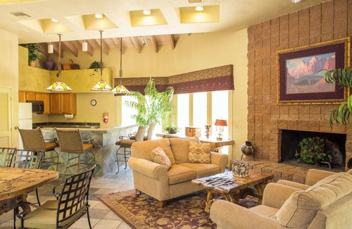 Tucson Condo | Cozy condo with all the amenities where memories are made.
