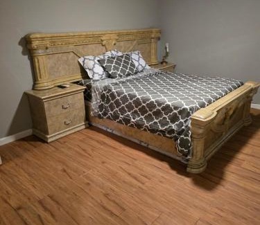 Clodine Apartment | Cozy Condo1