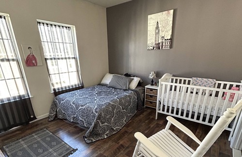 Batesville House | Cozy, convenient townhouse! Pet-friendly!