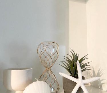 Townsville Apartment | Cozy Cool Getaway
