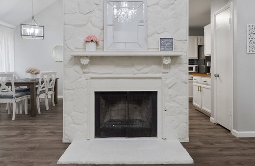 Milwood House | Cozy Corner by The Domain