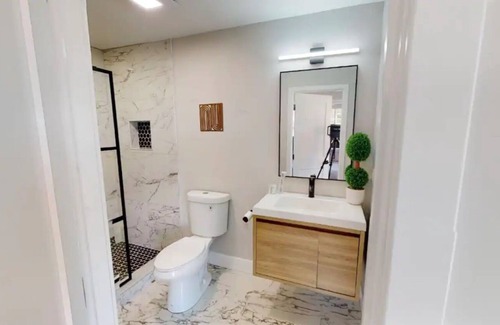 Park View House | Cozy corner house in DC - Unit 1