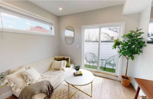 Park View House | Cozy corner house in DC - Unit 2