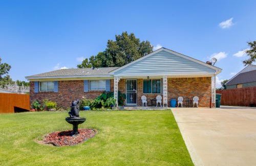 Whitehaven House | Cozy Corner in Memphis - 4 Miles to Graceland!