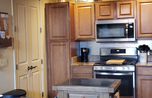 Tumacacori House | Cozy Corner Townhome, walking distance to everything Tubac! Pet Friendly!